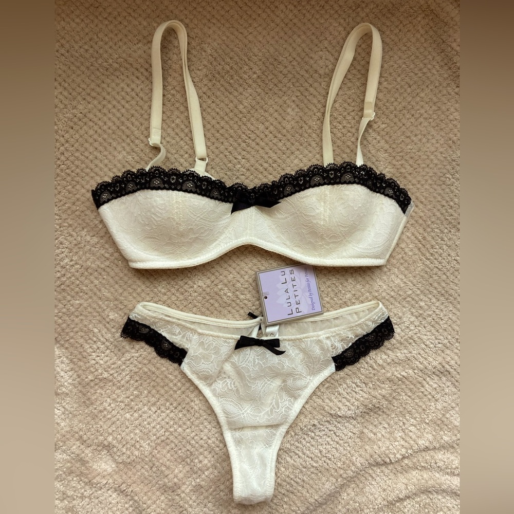 Lula Lu bra and panty set discontinued style (34AAA bra and XS panty -NWT)